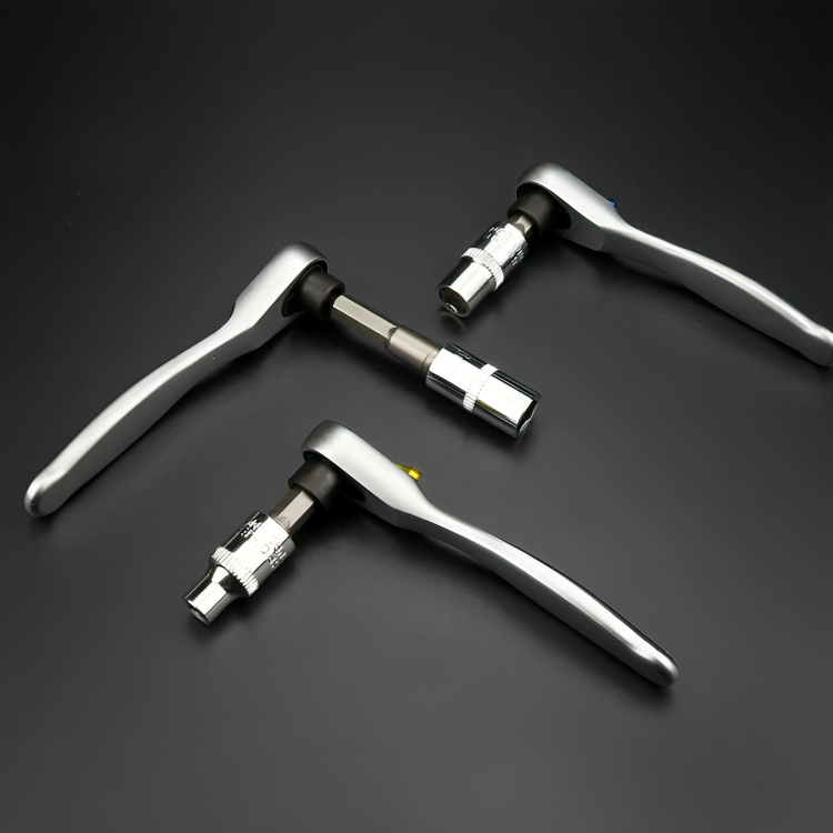 Mini-Multifunktionsschraubendreher – kompakt, präzise und immer griffbereit