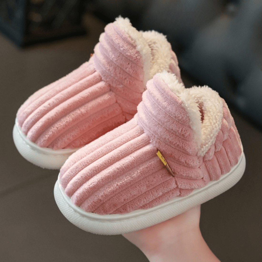 Papuci ultra-confortabili – căldură și confort garantate