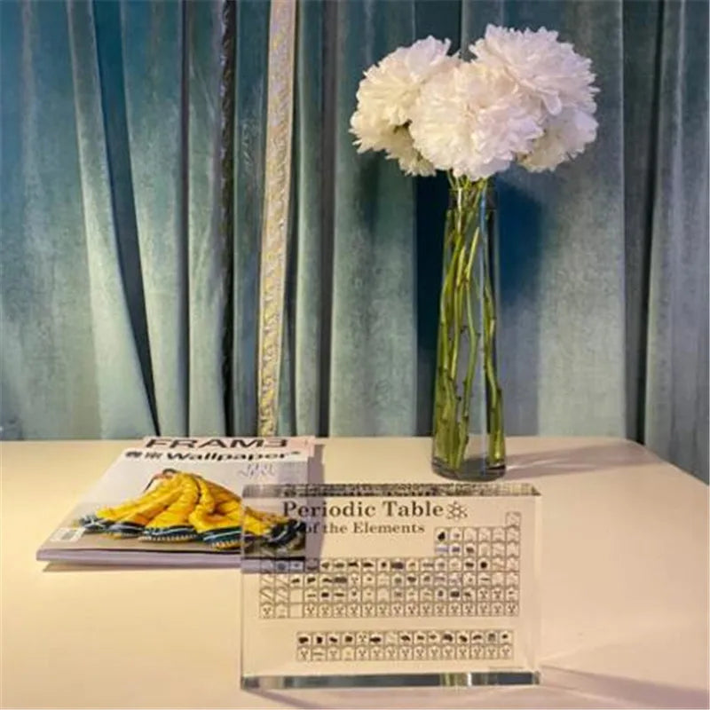 טבלה מחזורית מרתקת ללמוד תוך כדי הנאה