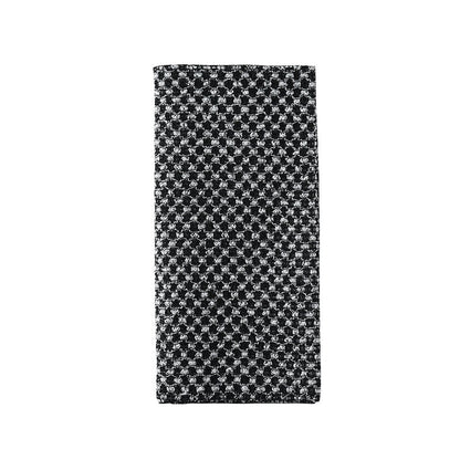 Gentle exfoliating towel – Smooth skin in one easy step 